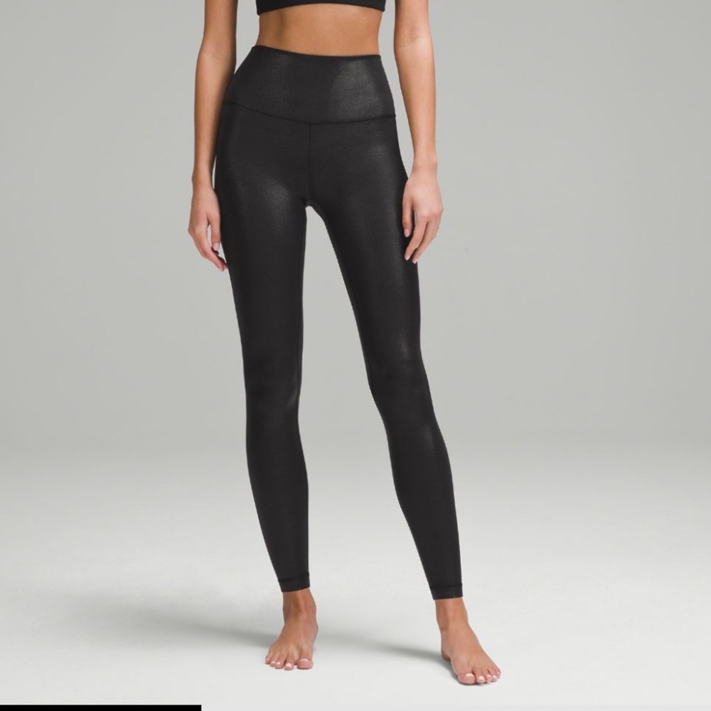 NWT Lululemon alugn high rise leggings. 25 inch inseam. Shine. Size 8.